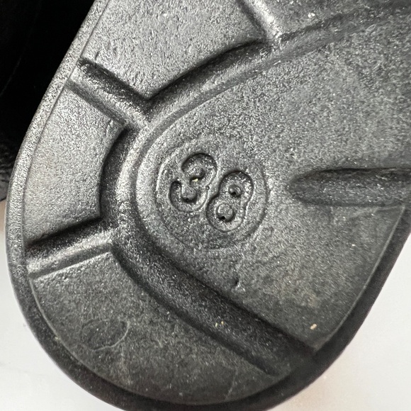 FLY FLOT Sandals Size 38 Gold 3 Straps Buckles Open Baclk & Toe Leather Insole - Picture 8 of 9